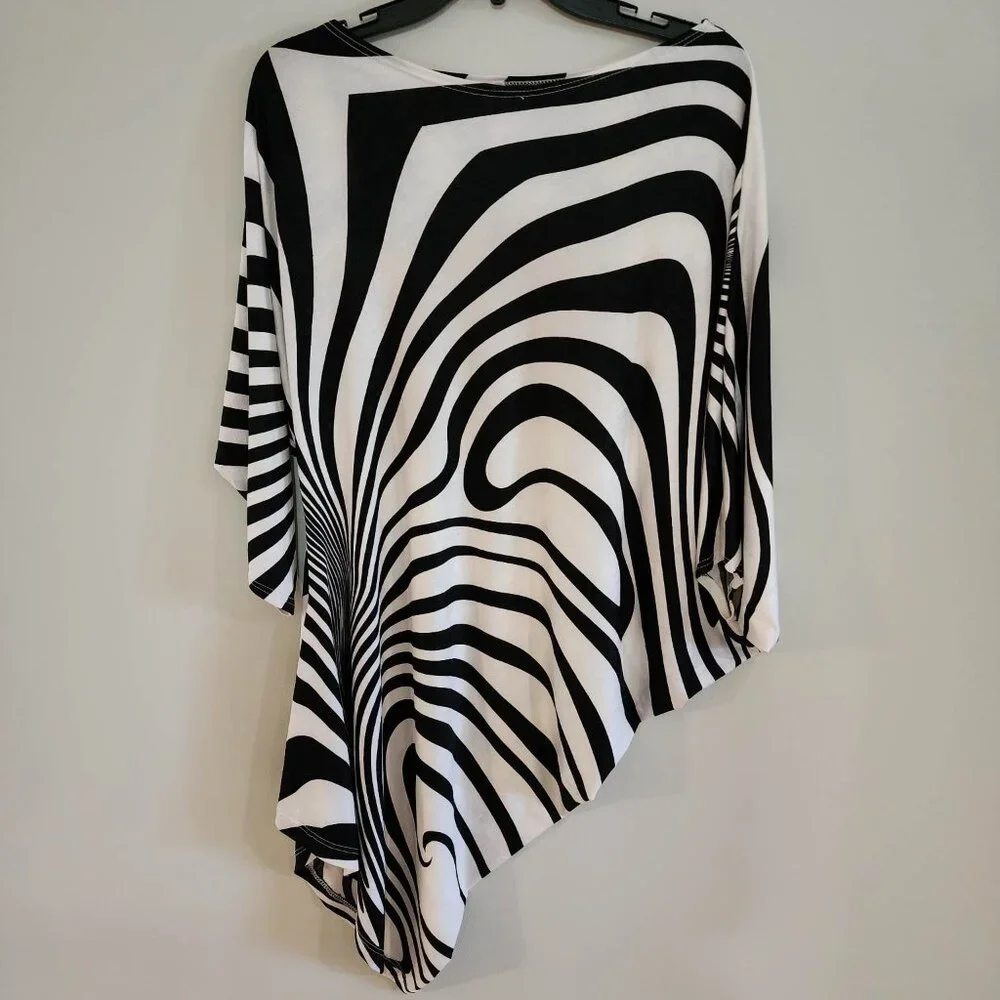 Kanvas Bat Wing Top - Picture 7 of 7